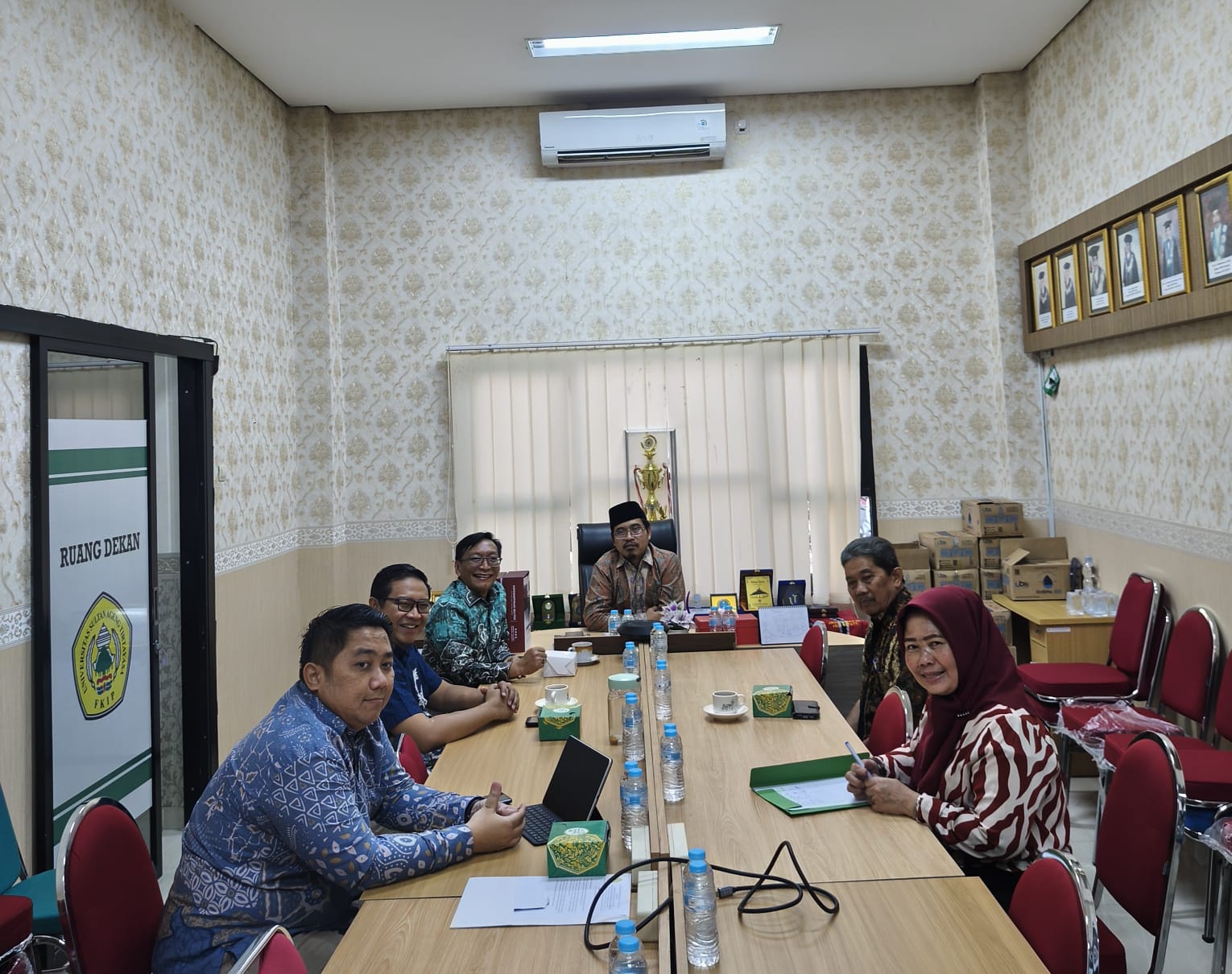 Audiensi  bersama Dekan FKIP Untirta